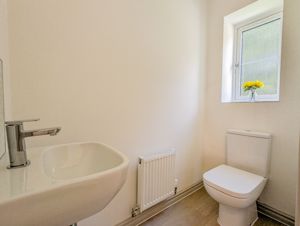 Guest Cloakroom- click for photo gallery